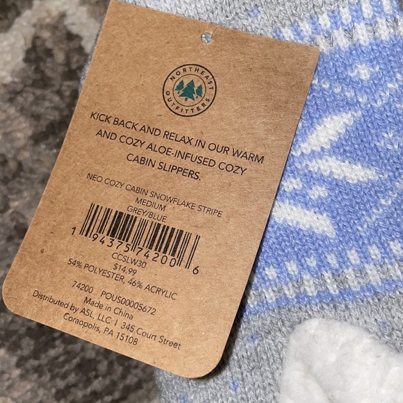 Cabin Slippers women’s size 5-10 - Picture 4 of 4